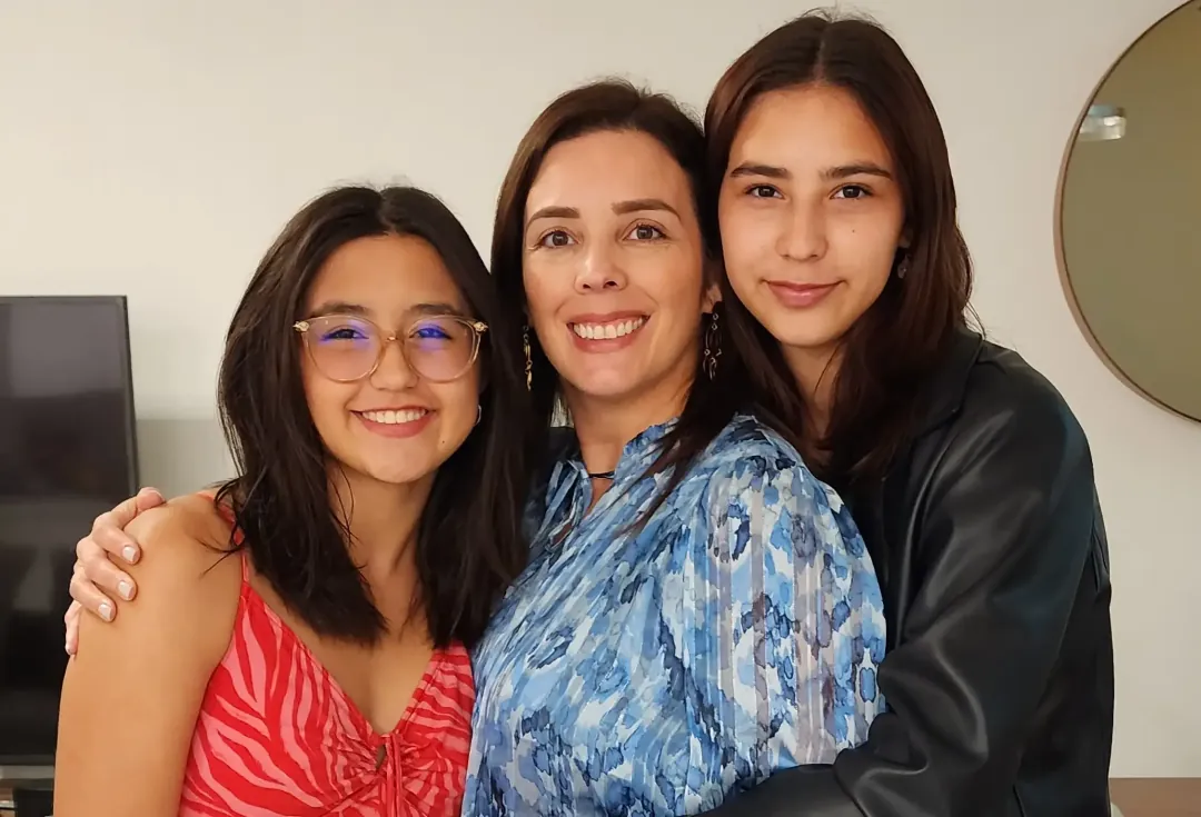María José Colina e hijas